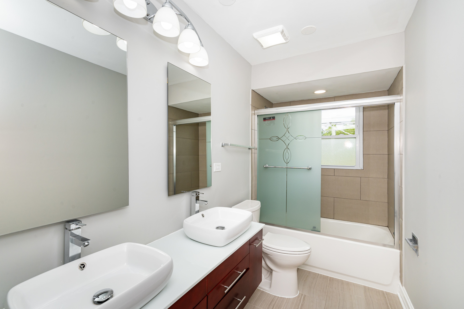 9433 Terminal Avenue Skokie, IL 60077 - Photo 11 of 21