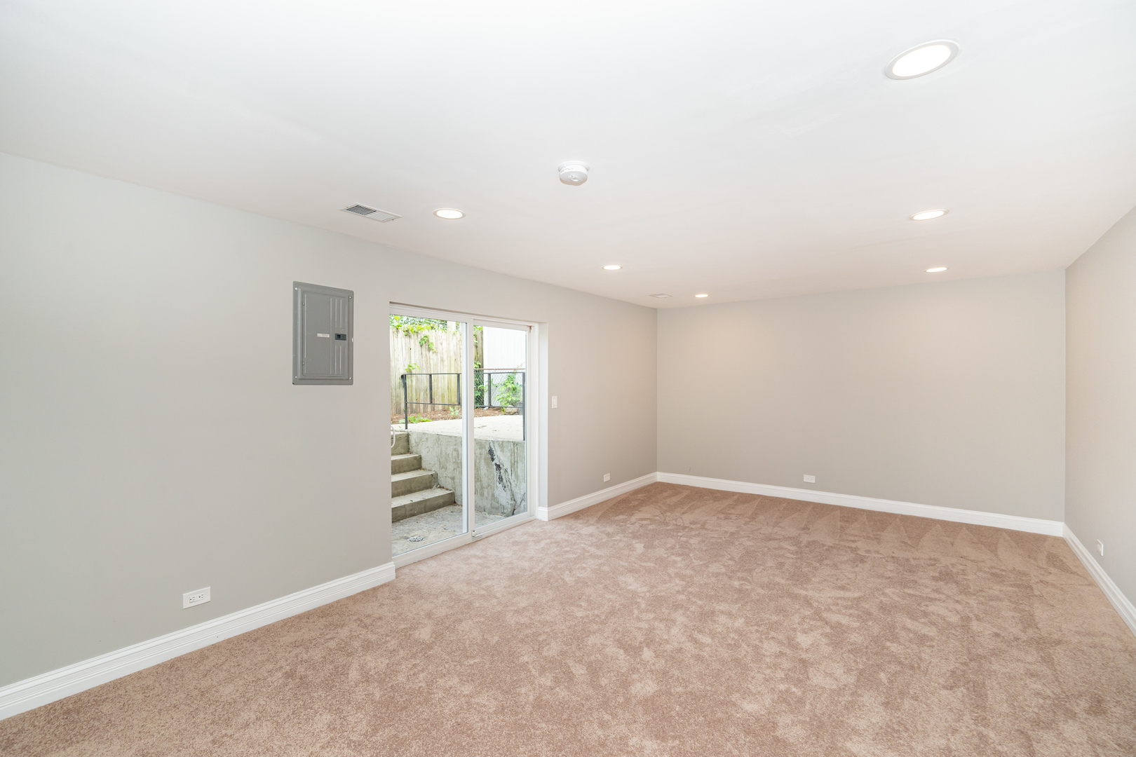 9433 Terminal Avenue Skokie, IL 60077 - Photo 16 of 21