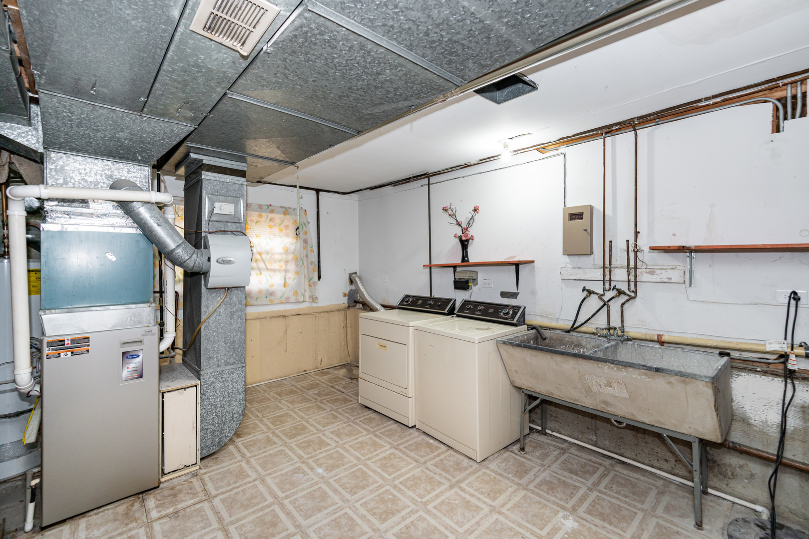 9433 Terminal Avenue Skokie, IL 60077 - Photo 18 of 21