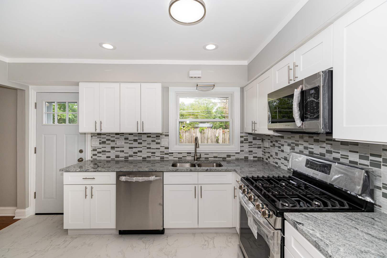 9433 Terminal Avenue Skokie, IL 60077 - Photo 8 of 21