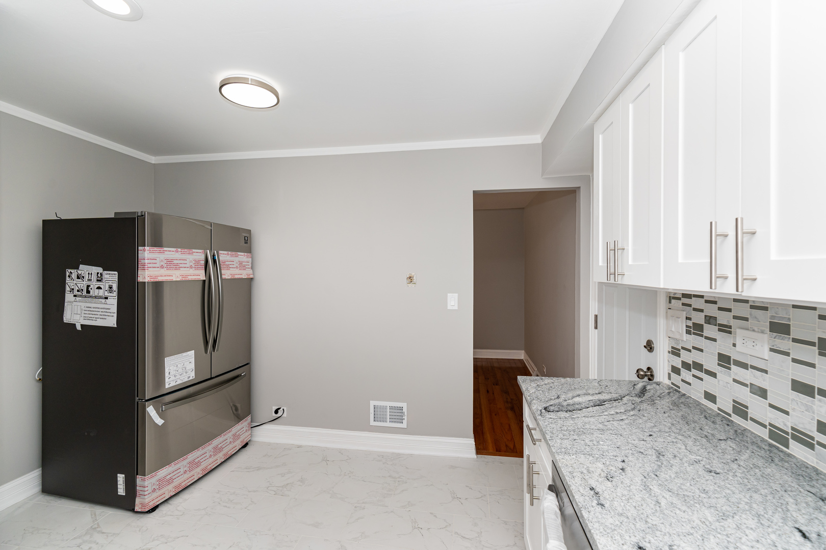 9433 Terminal Avenue Skokie, IL 60077 - Photo 9 of 21