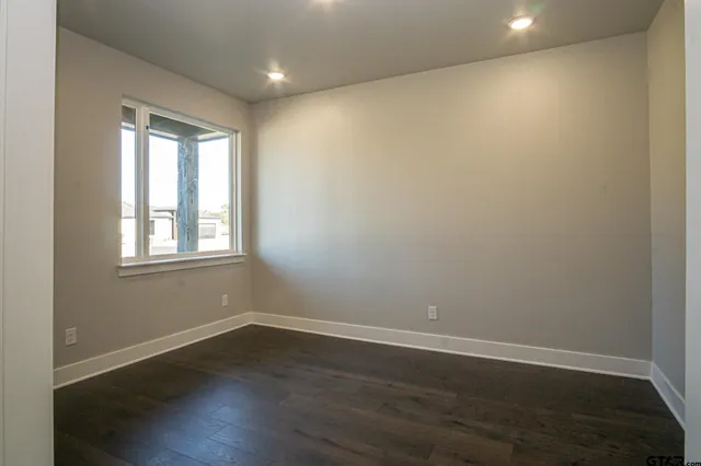 $2,750 | 15463 Anna Lane, Lindale, TX 75771