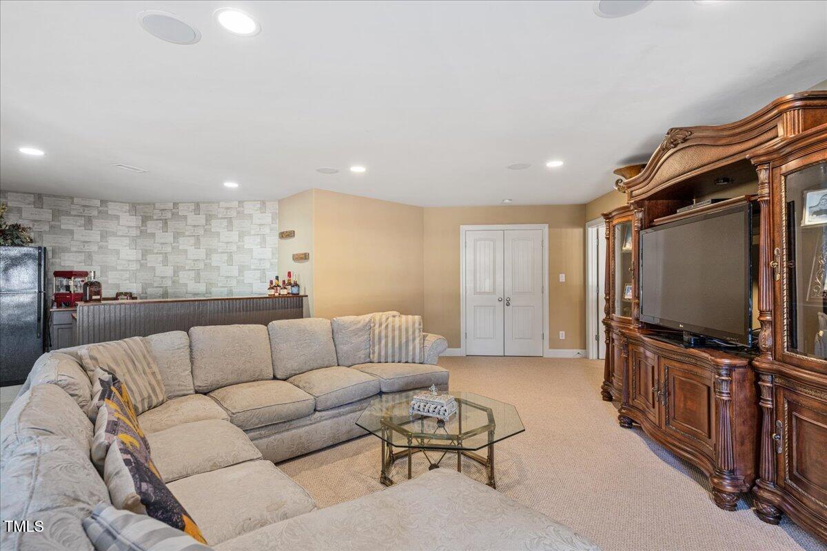 2933 Elmfield Street Raleigh, NC 27614 - Photo 43 of 60 24-25
