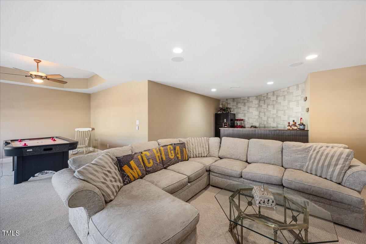2933 Elmfield Street Raleigh, NC 27614 - Photo 45 of 60 25-29