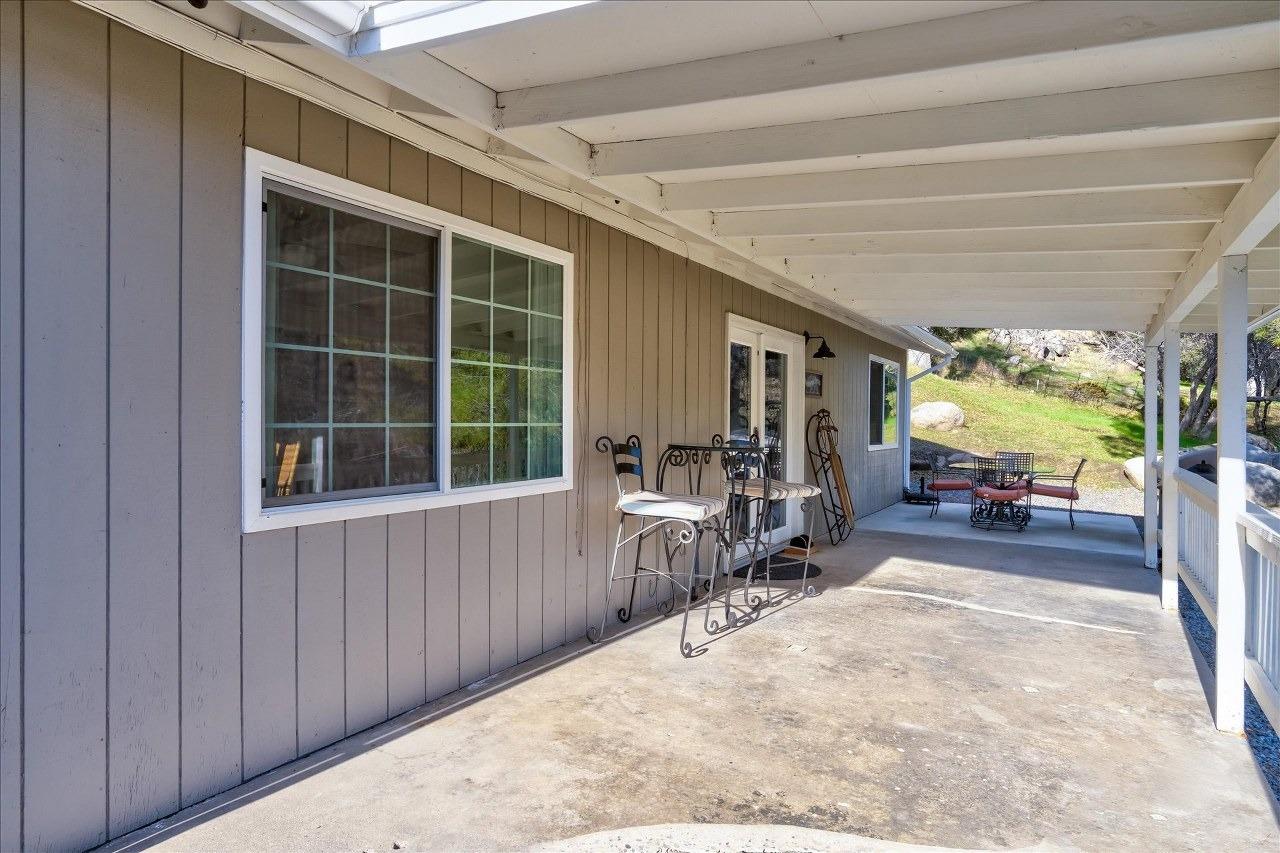 42109 River Falls Road Oakhurst, CA 93644 - Photo 7 of 51 Gallery Image 7