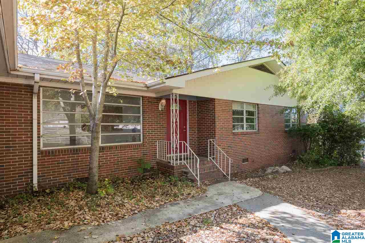 1946 Calmar Street Leeds, AL 35094 - Photo 1 of 33
