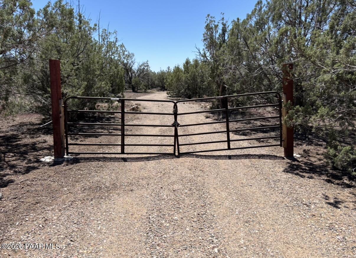 2450 Roberts Road Ash Fork, AZ 86320 - Photo 5 of 12 IMG_2640