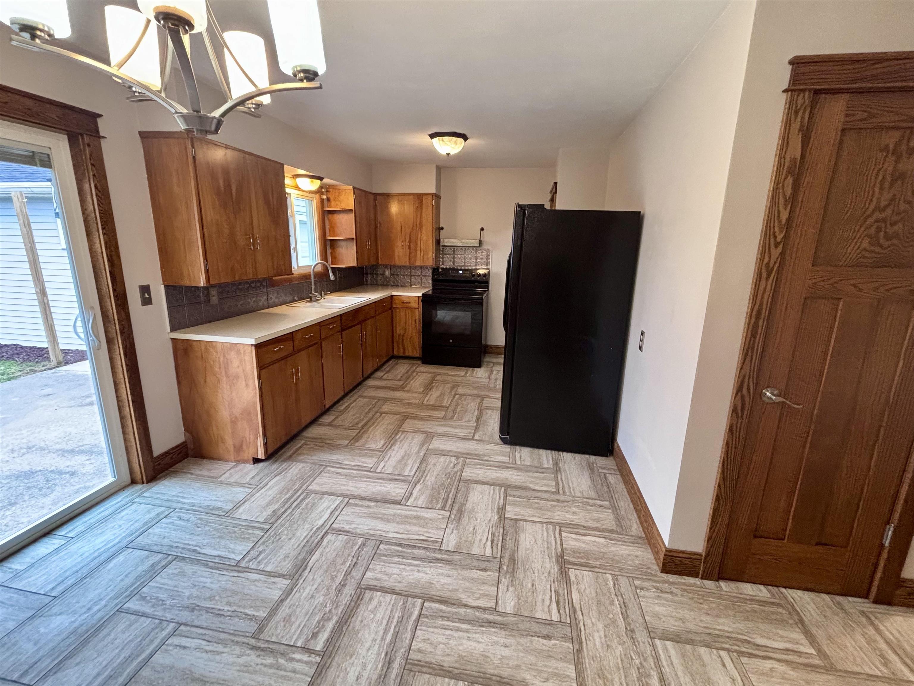 245 Ridge Avenue Platteville, WI 53818 - Photo 12 of 56