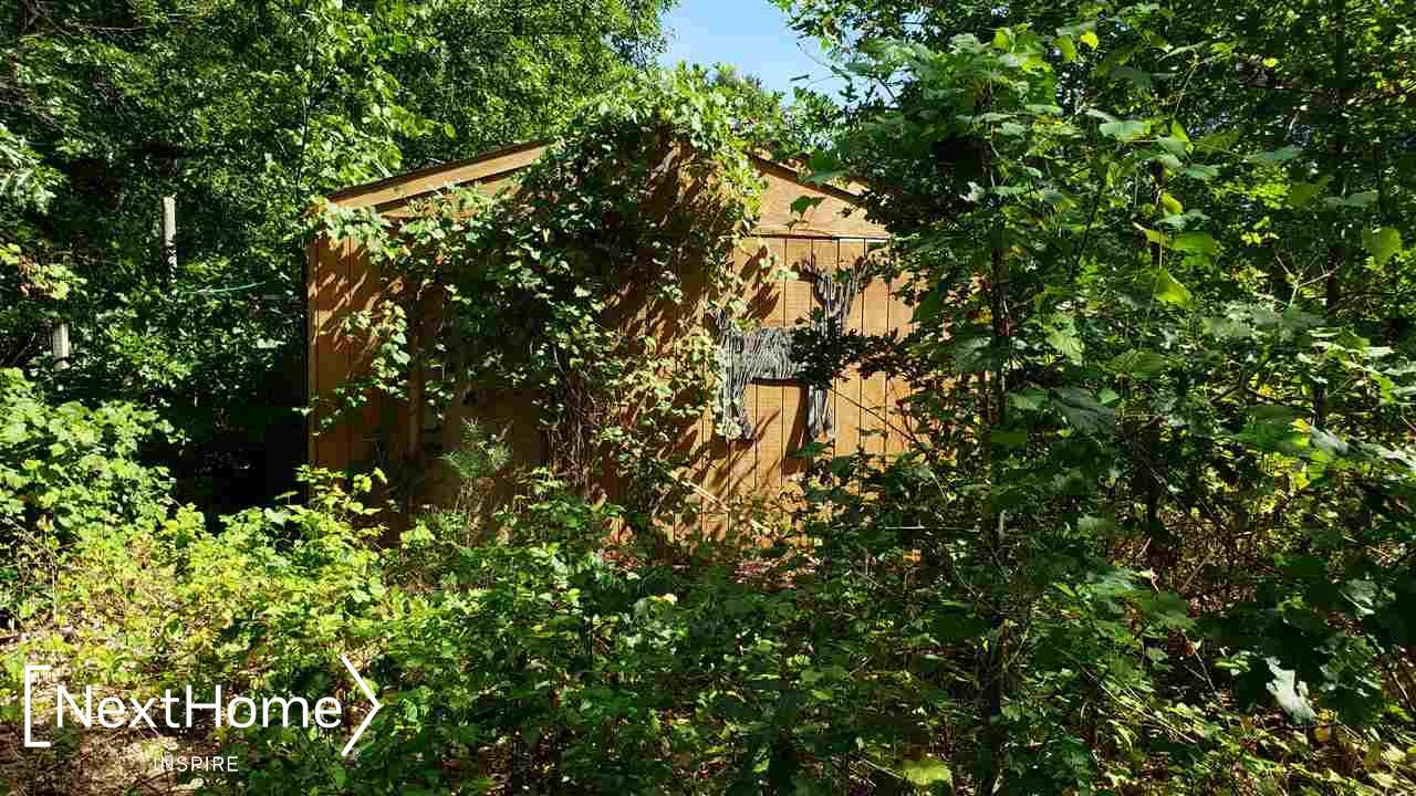 9090 West Mount Morris Road Flushing, MI 48433 - Photo 26 of 29 50027552-25.JPG