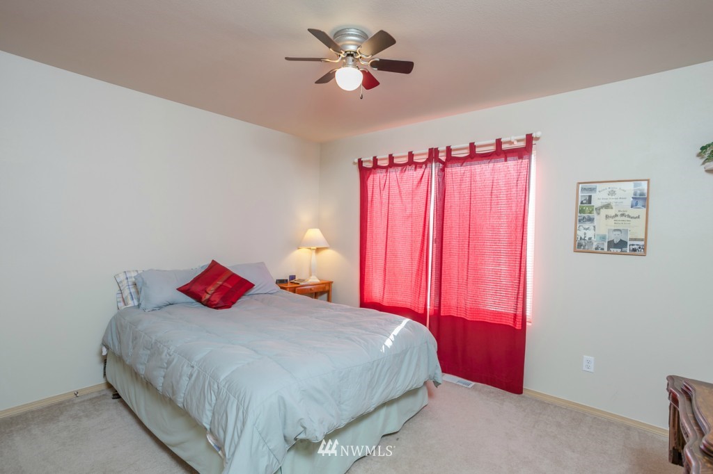 3832 155th Place Southeast Bothell, WA 98012 - Photo 14 of 15 Gallery Image 14