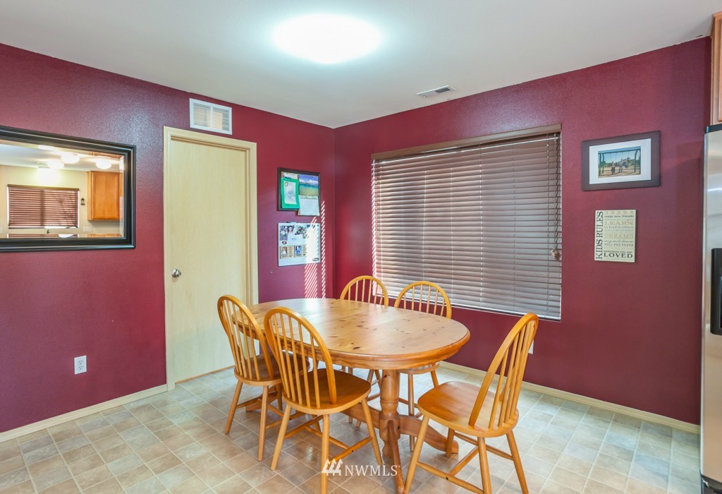 3832 155th Place Southeast Bothell, WA 98012 - Photo 8 of 15 Gallery Image 8