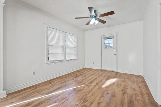 $1,295 | 2216 30th Street, Lubbock, TX 79411