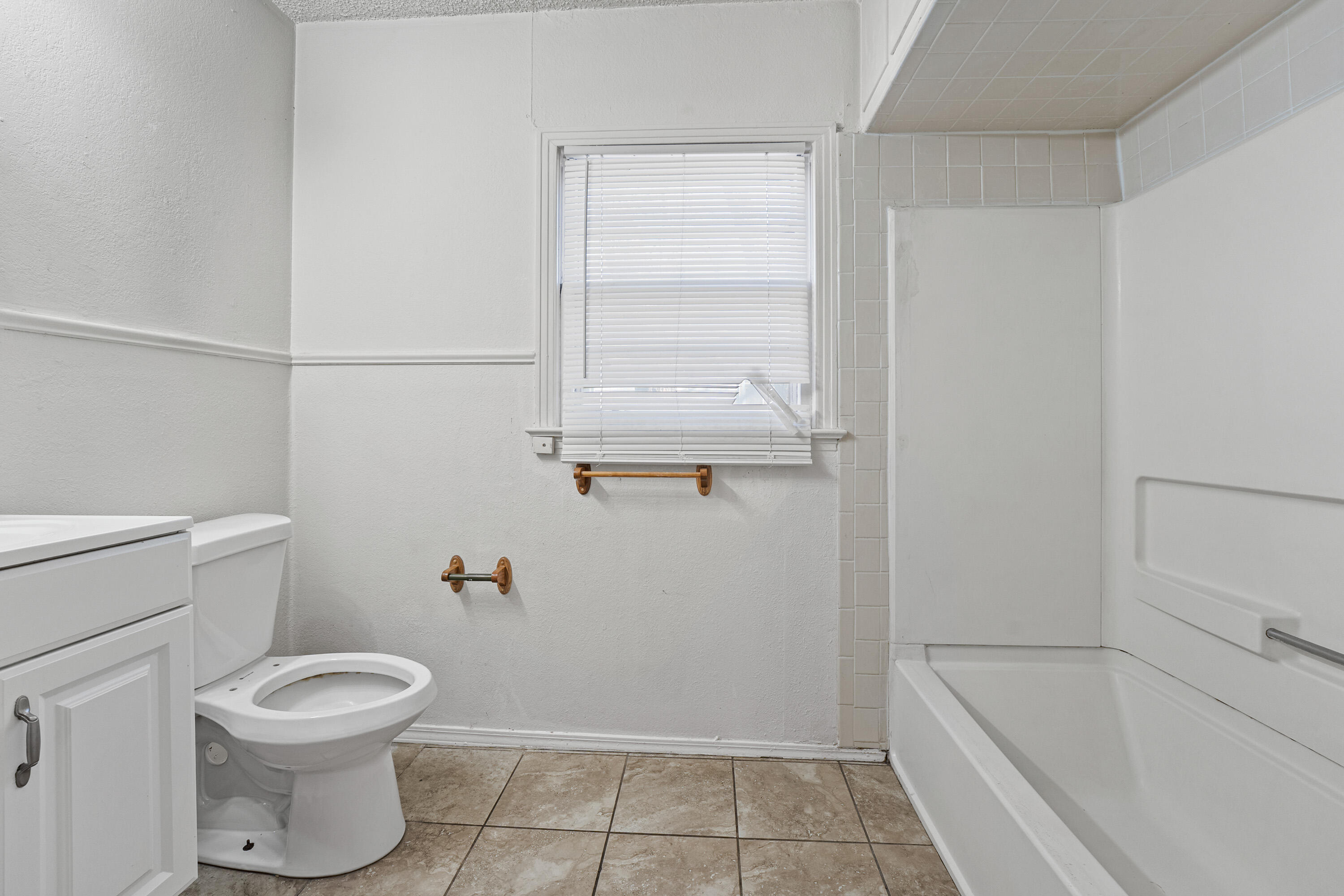 2216 30th Street Lubbock, TX 79411 - Photo 8 of 10 DSC02981