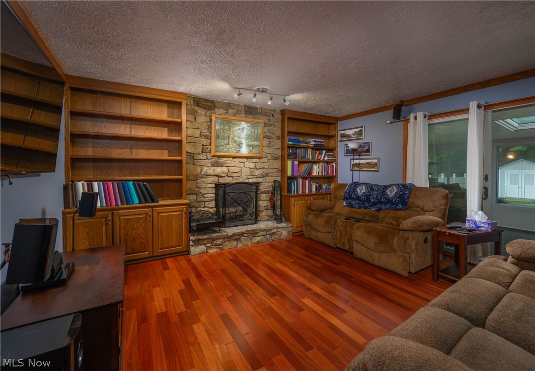 1055 Clark Road Wadsworth, OH 44281 - Photo 16 of 25 Gallery Image 16