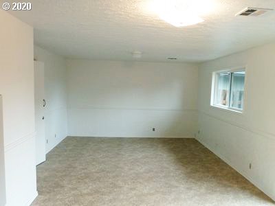 1 Juniper Lane Springfield, OR 97477 - Photo 5 of 22