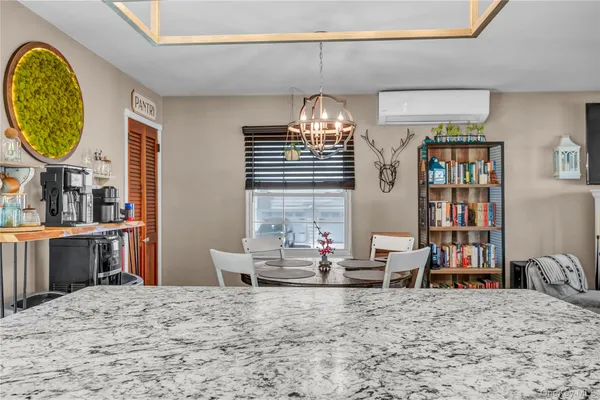 $325,000 | 17 David Lane, Wurtsboro, NY 12790