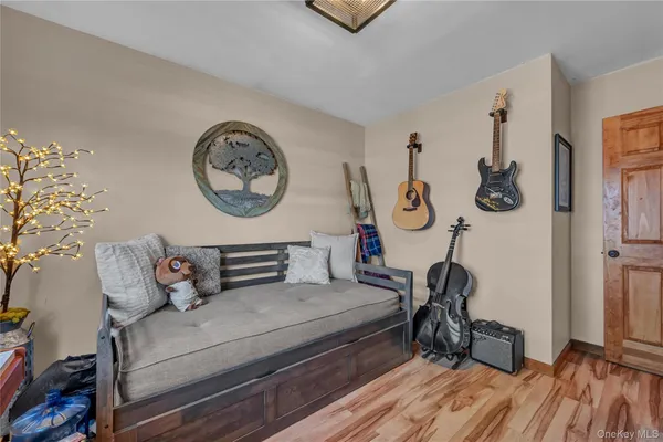 $325,000 | 17 David Lane, Wurtsboro, NY 12790