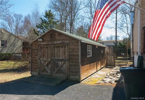 $325,000 | 17 David Lane, Wurtsboro, NY 12790