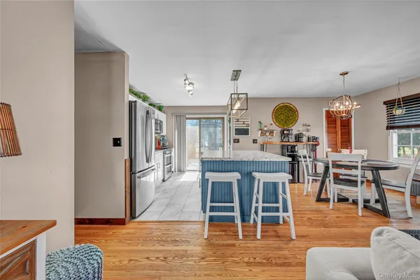 $325,000 | 17 David Lane, Wurtsboro, NY 12790