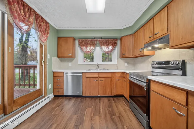 $250,000 | 3 Old Troy Road, East Greenbush, NY 12061