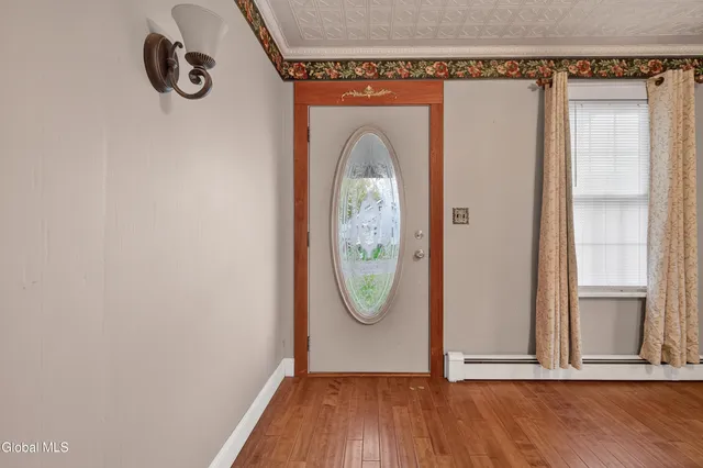 $250,000 | 3 Old Troy Road, East Greenbush, NY 12061