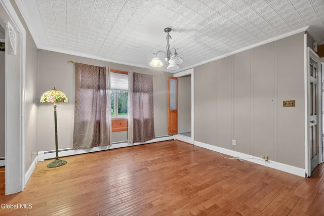 $250,000 | 3 Old Troy Road, East Greenbush, NY 12061