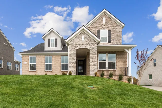 $769,990 | 907 Champions Circle, Mount Juliet, TN 37122