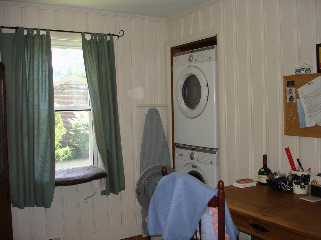 7 Lloyd Road Waterville, ME 04901 - Photo 10 of 14 3rd Bedroom with laundry