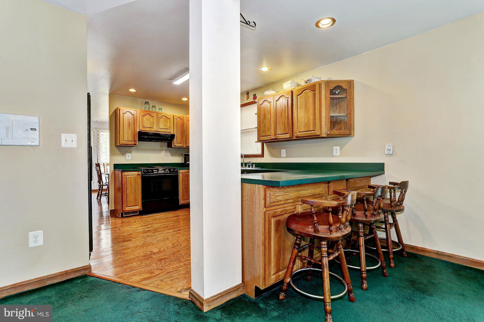 930 Oakleigh Beach Road Baltimore, MD 21222 - Photo 8 of 23 Kitchen