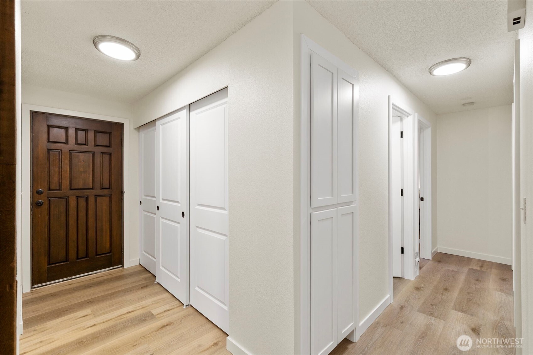 26763 Border Way Northeast Kingston, WA 98346 - Photo 5 of 32