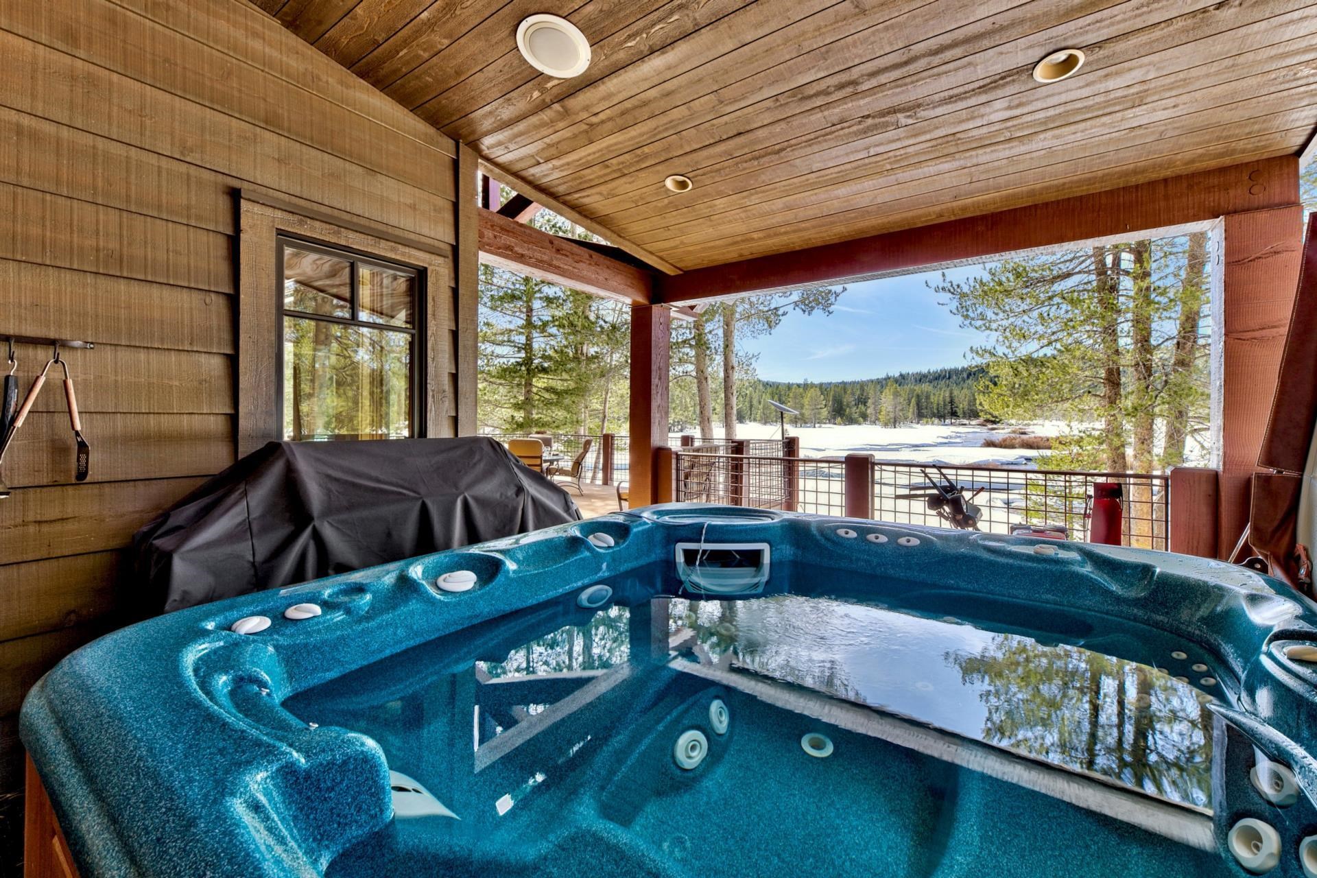 11368 Bennett Flat Road Truckee, CA 96161 - Photo 16 of 21 a bedroom with furniture and windows