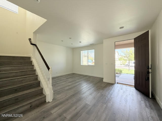10686 Washington Park Drive Reno, NV 89521 - Photo 5 of 24 26