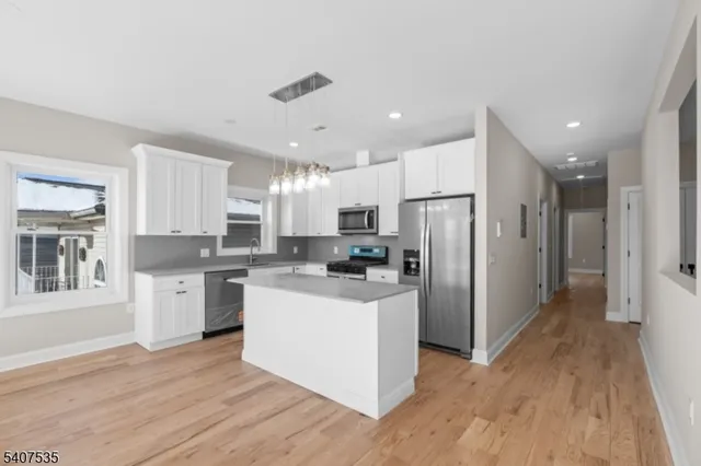 $3,200 | 503 Delavan Avenue, Newark, NJ 07107