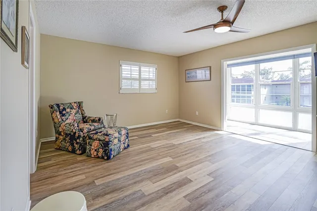 $1,500 | 11 Vista Palm Lane, Unit 203, Vero Beach, FL 32962