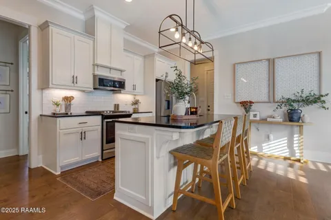 $365,000 | 106 Italian Cypress Lane, Youngsville, LA 70592