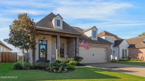 $365,000 | 106 Italian Cypress Lane, Youngsville, LA 70592