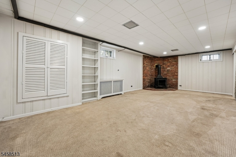 383 Closter Dock Road Closter, NJ 07624 - Photo 8 of 16 Gallery Image 8