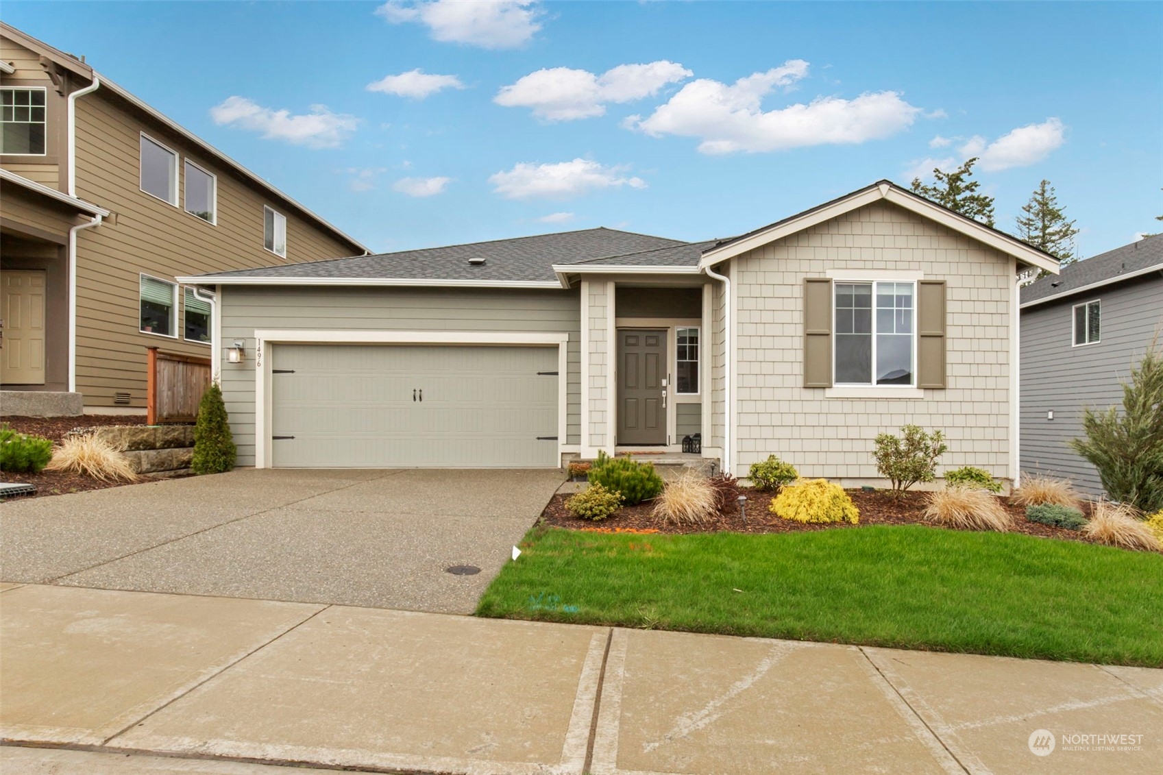 a front view of house with yard