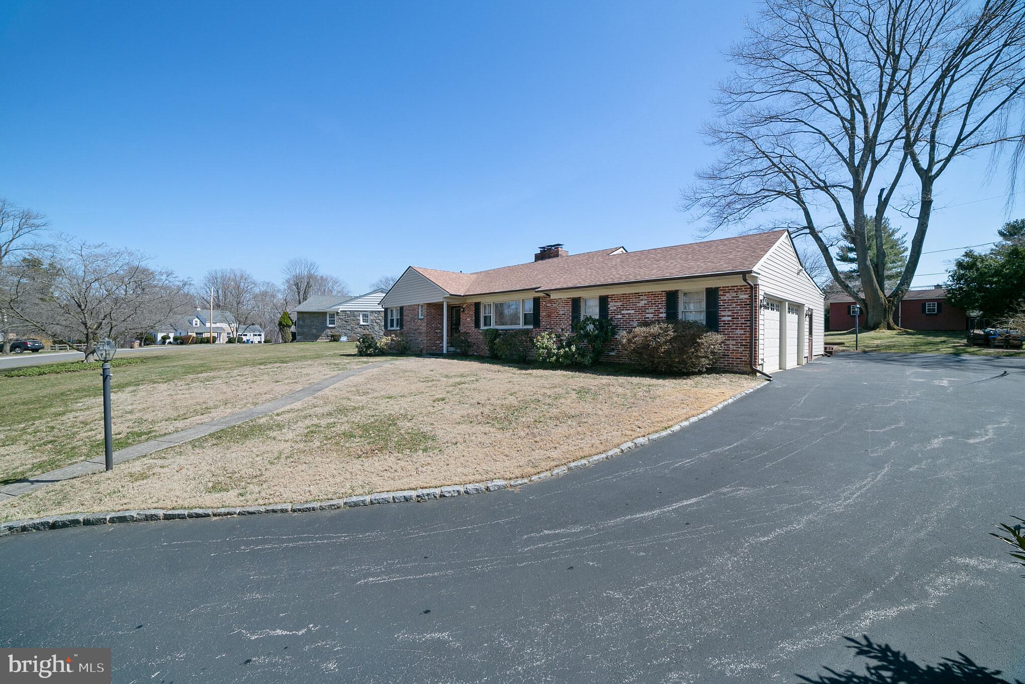 147 Beechwood Road Newtown Square, PA 19073 - Photo 5 of 40