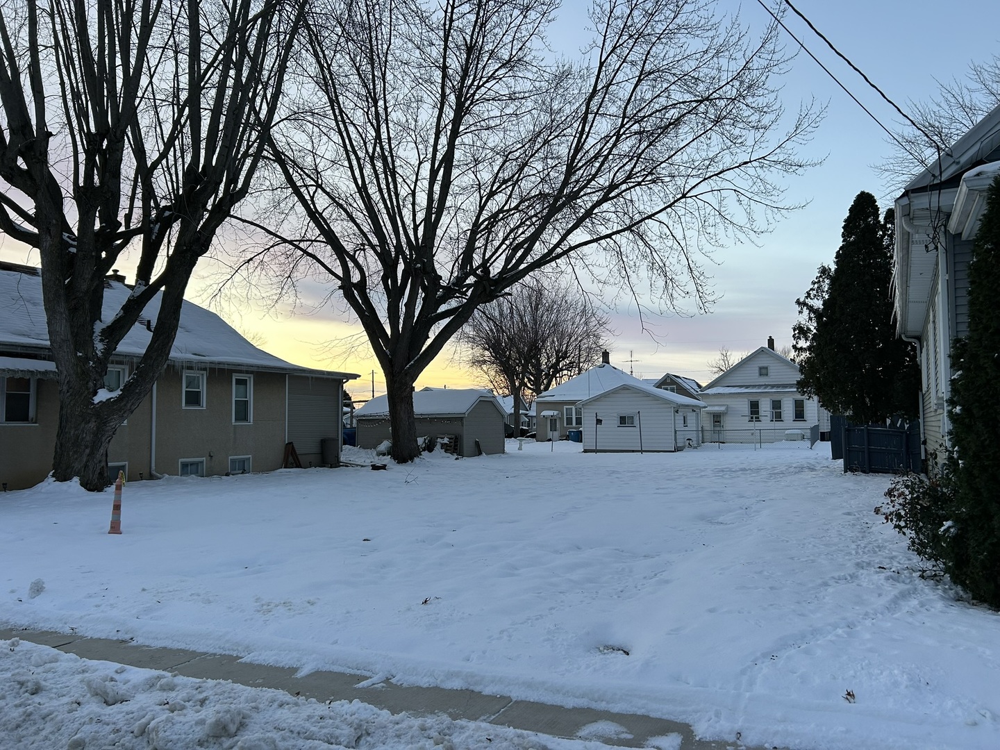 616 12th Street Peru, IL 61354 - Photo 2 of 17