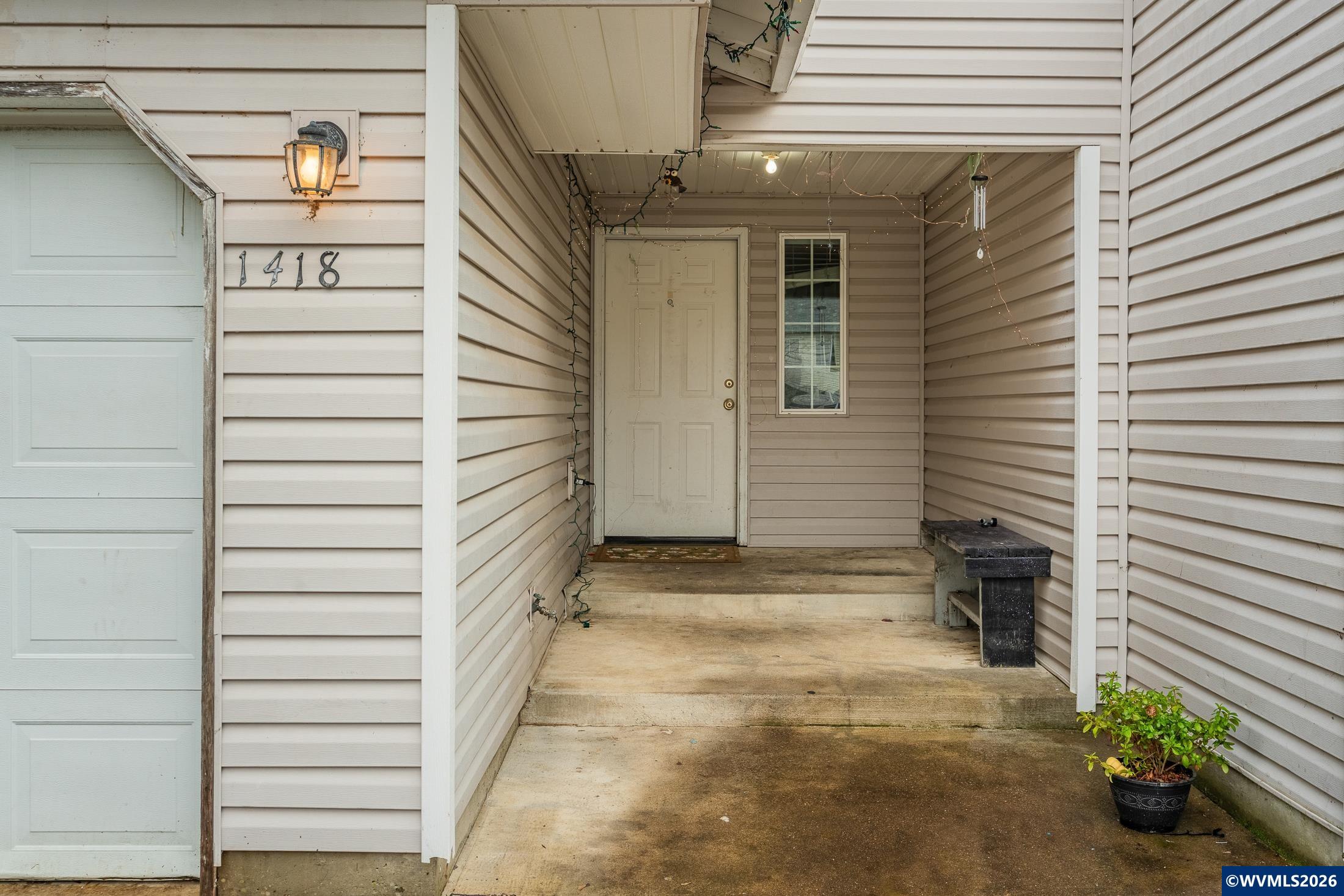 1416 Falcon Loop Independence, OR 97351 - Photo 3 of 47