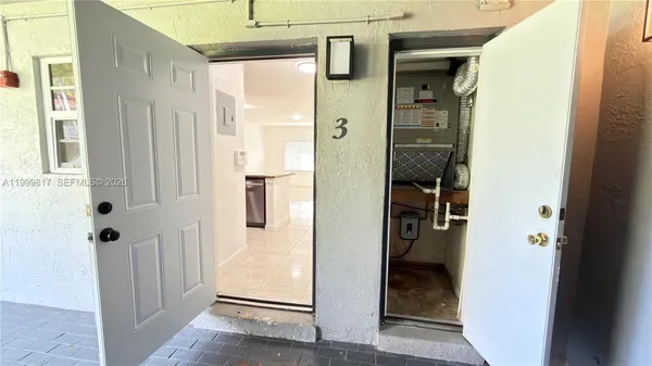 $2,450 | 403 Southwest 148th Avenue, Unit 3B, Pembroke Pines, FL 33027