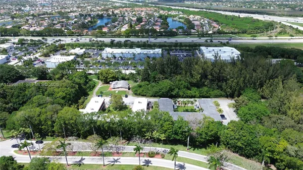 $2,450 | 403 Southwest 148th Avenue, Unit 3B, Pembroke Pines, FL 33027