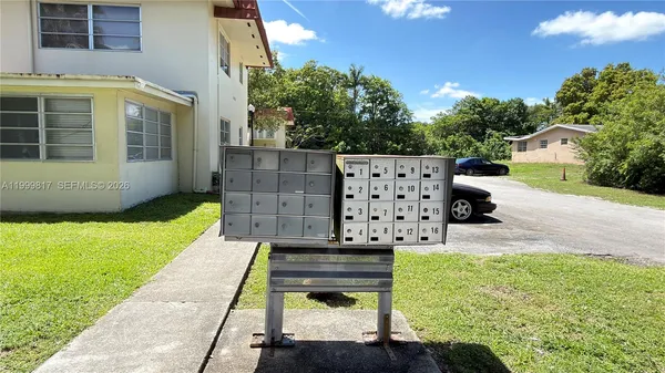 $2,450 | 403 Southwest 148th Avenue, Unit 3B, Pembroke Pines, FL 33027