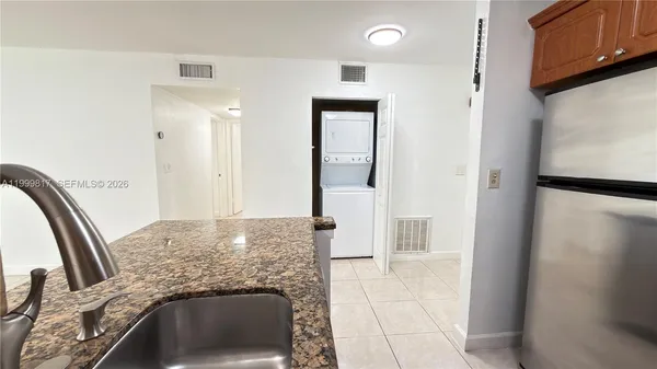 $2,450 | 403 Southwest 148th Avenue, Unit 3B, Pembroke Pines, FL 33027