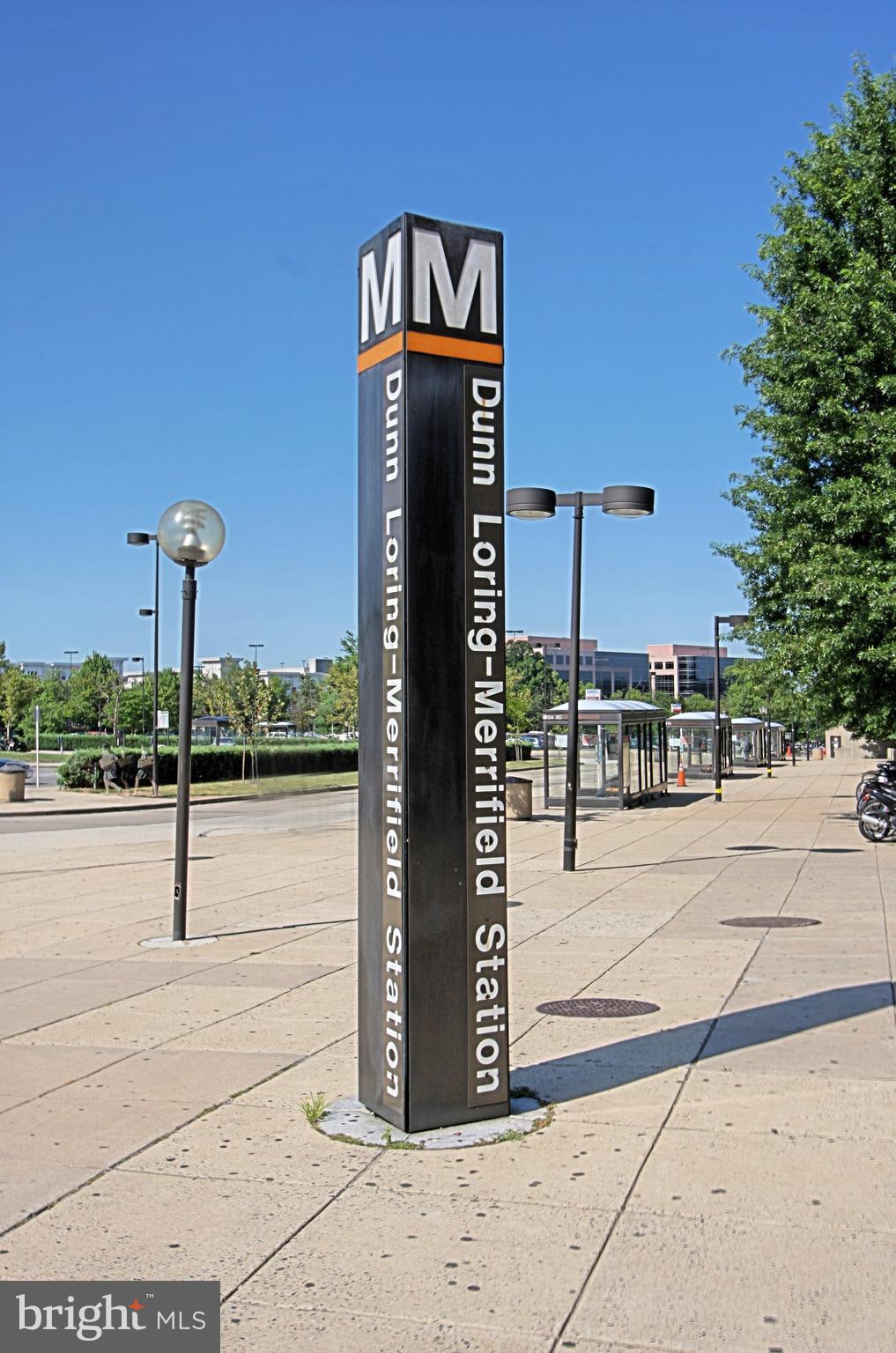 2726 Gallows Road, Unit 411 Vienna, VA 22180 - Photo 17 of 31