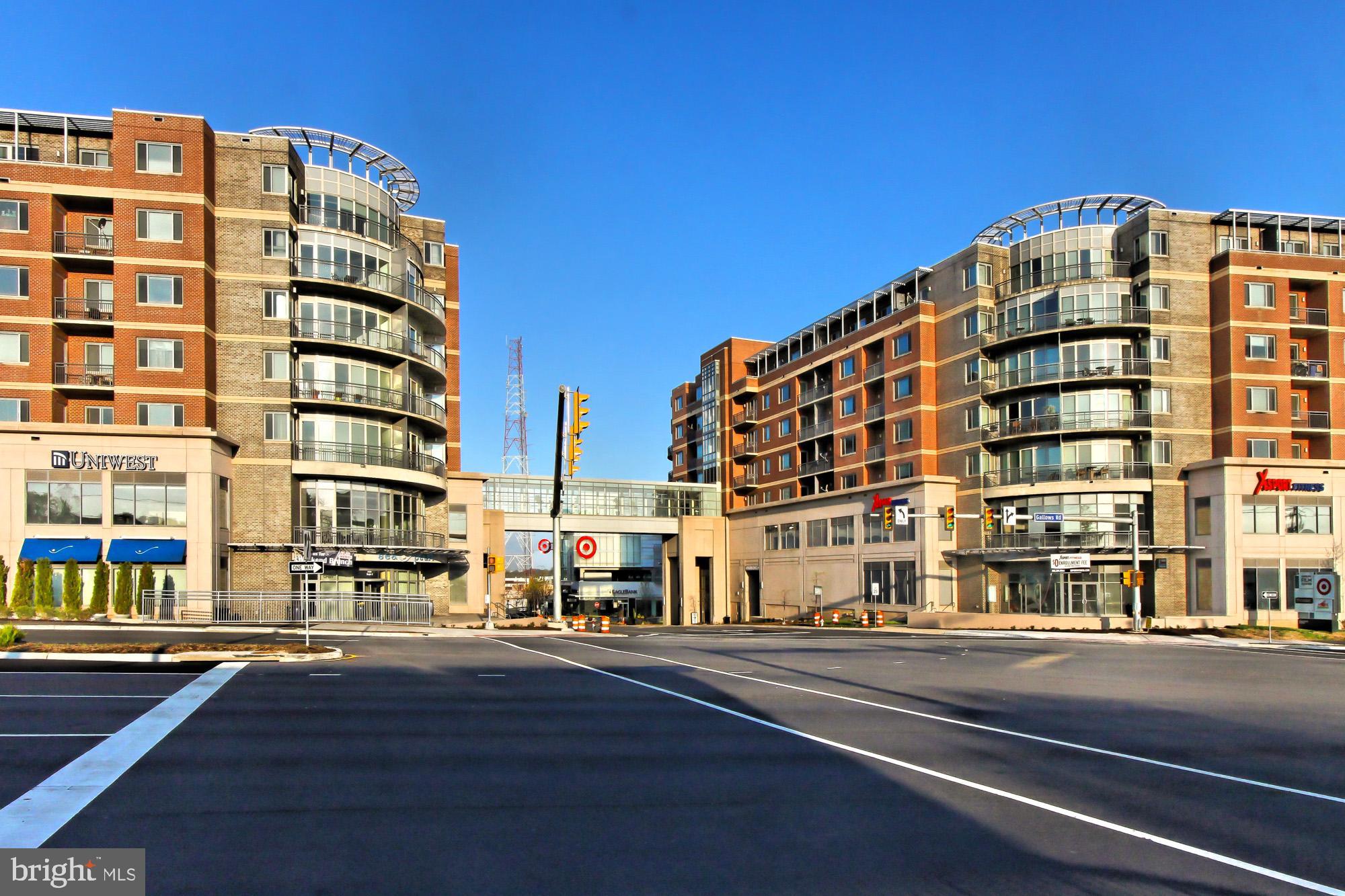 2726 Gallows Road, Unit 411 Vienna, VA 22180 - Photo 18 of 31