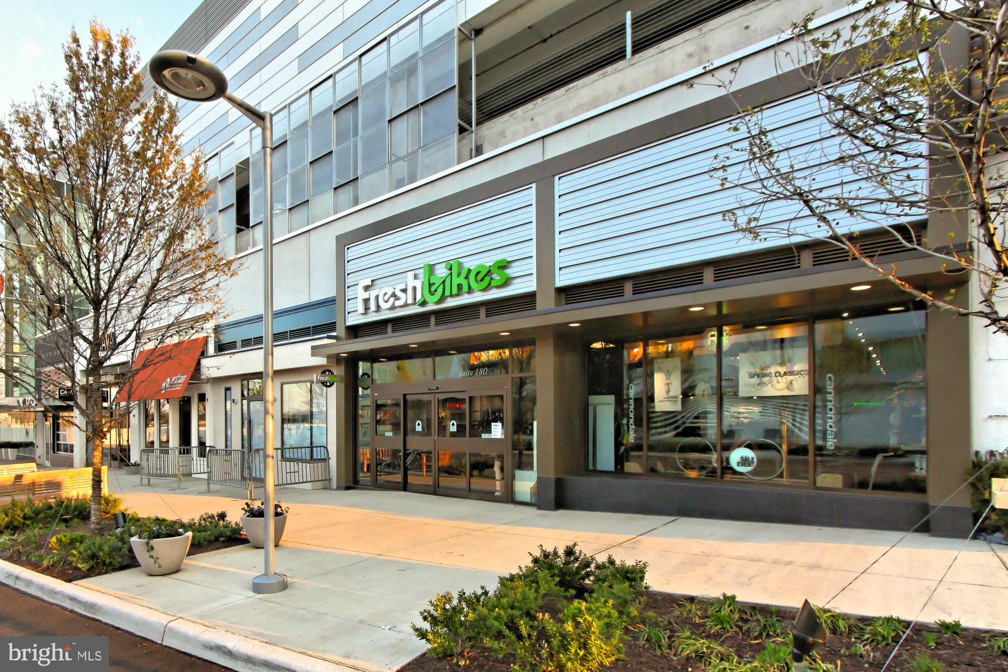 2726 Gallows Road, Unit 411 Vienna, VA 22180 - Photo 21 of 31