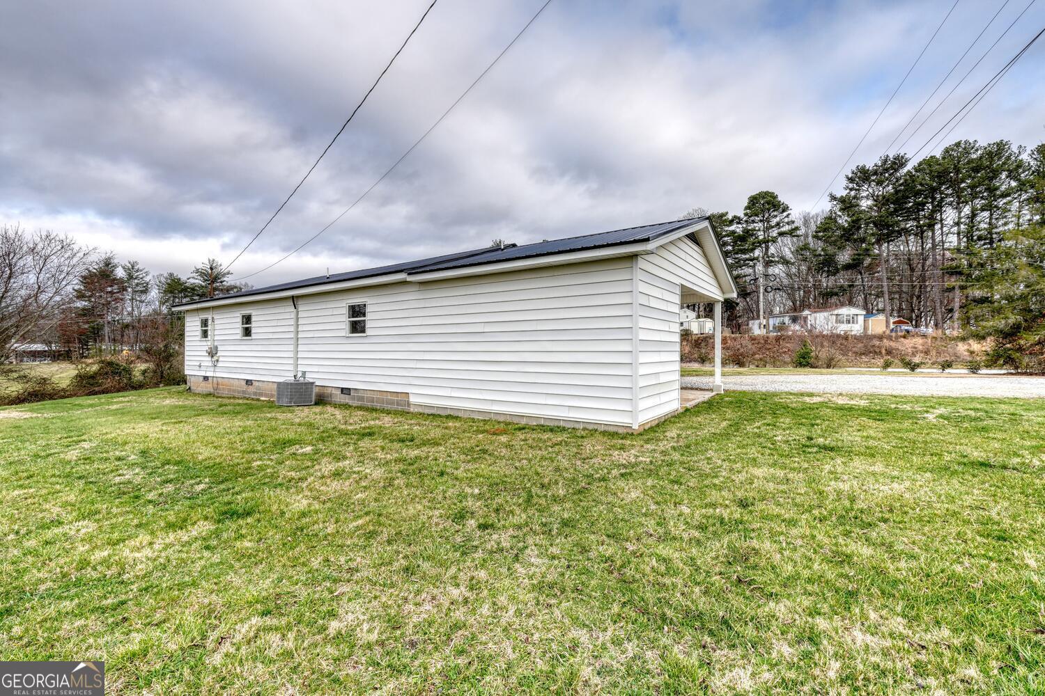 16 Antioch Church Road Blairsville, GA 30512 - Photo 6 of 36 a view of a backyard