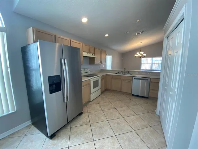 $2,450 | 805 Magnolia Creek Circle, Orlando, FL 32828